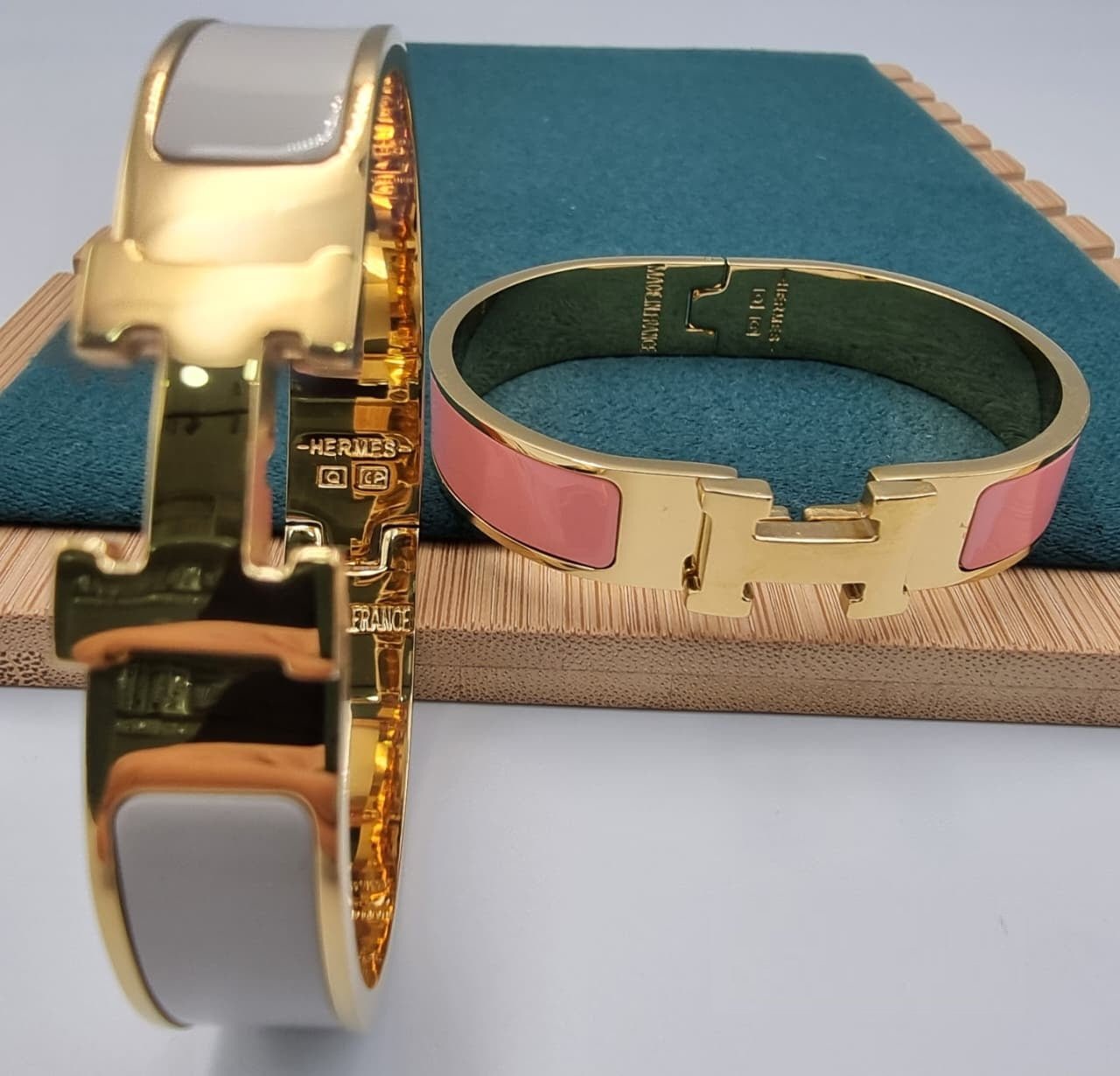 Luxury H Enamel Bracelet